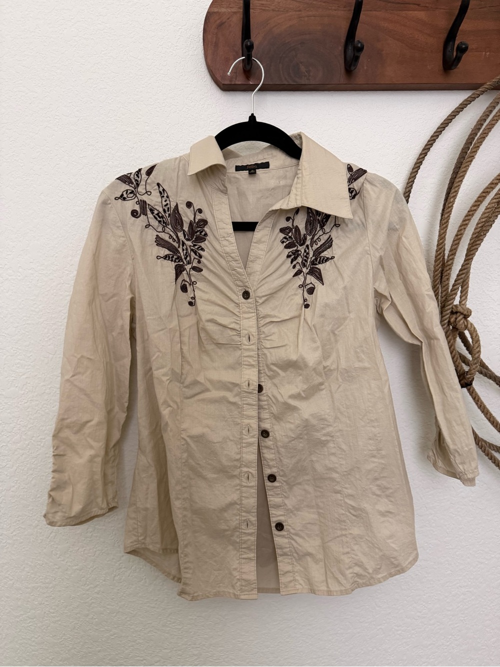 Vintage Reba Tan Embroidered Button-Down Top - Size M